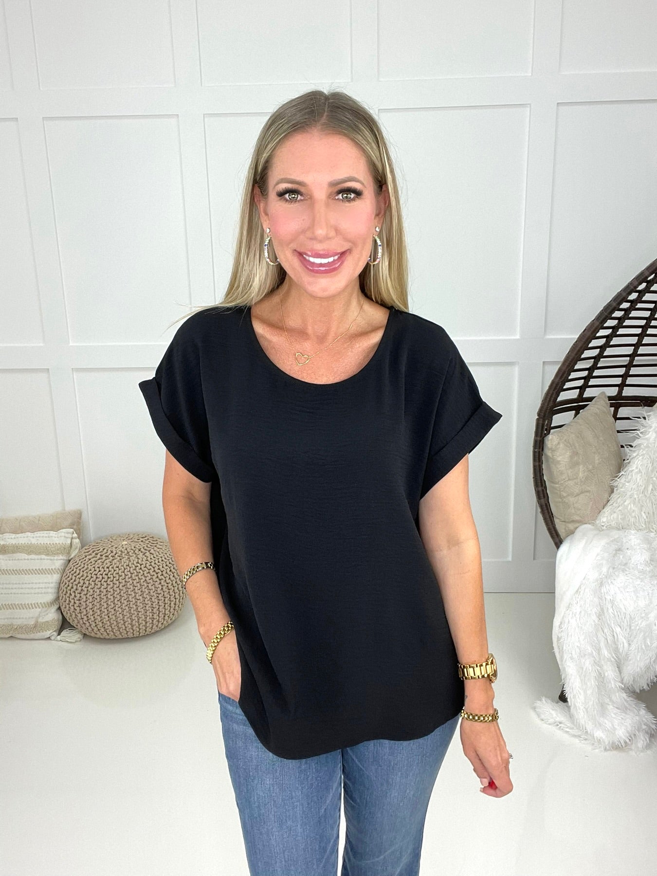 Love Connection Short Sleeve Top-100 Short Sleeves- Simply Simpson's Boutique is a Women's Online Fashion Boutique Located in Jupiter, Florida