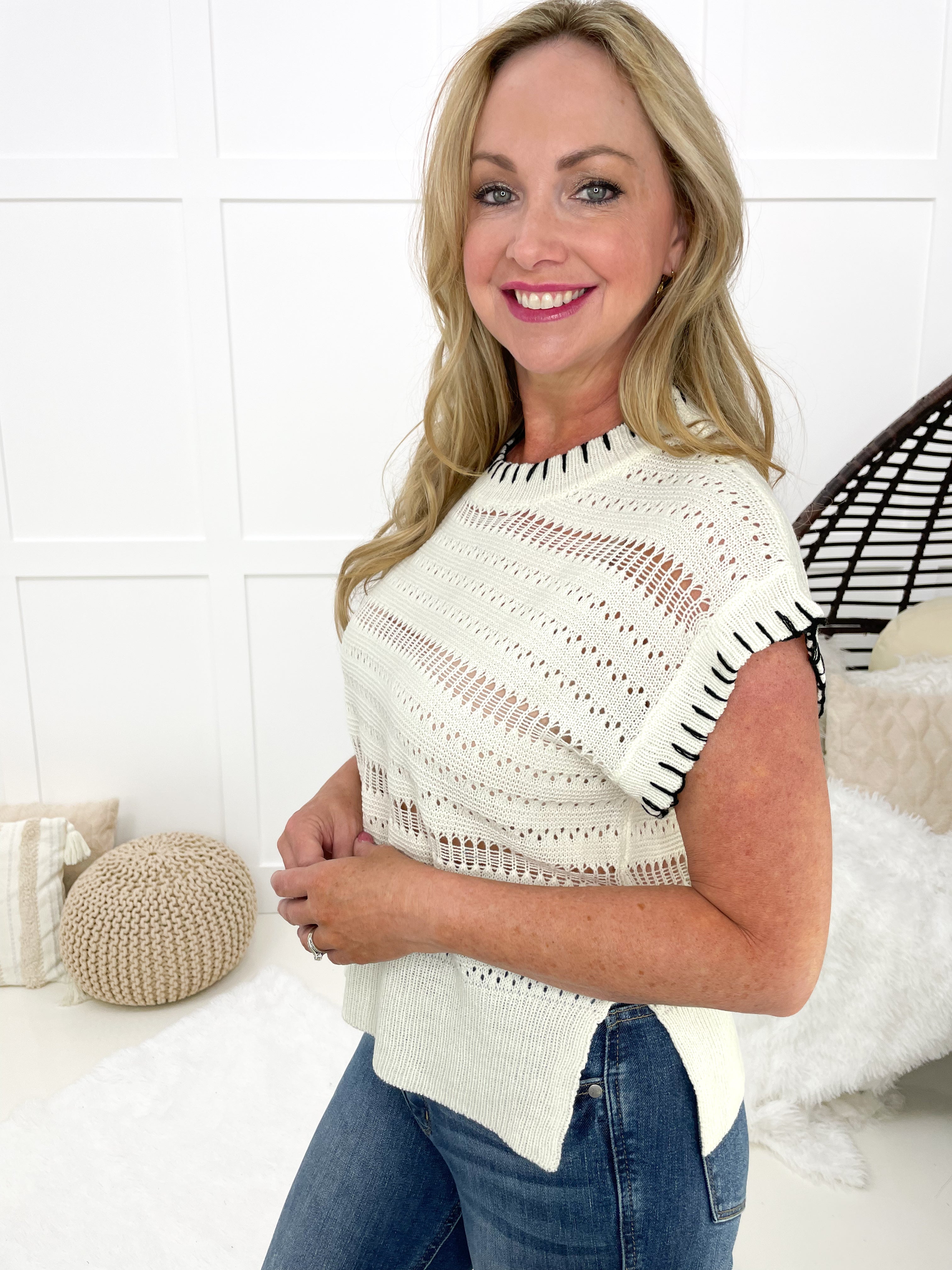 Lifestyles Knit Top-100 Short Sleeves- Simply Simpson's Boutique is a Women's Online Fashion Boutique Located in Jupiter, Florida