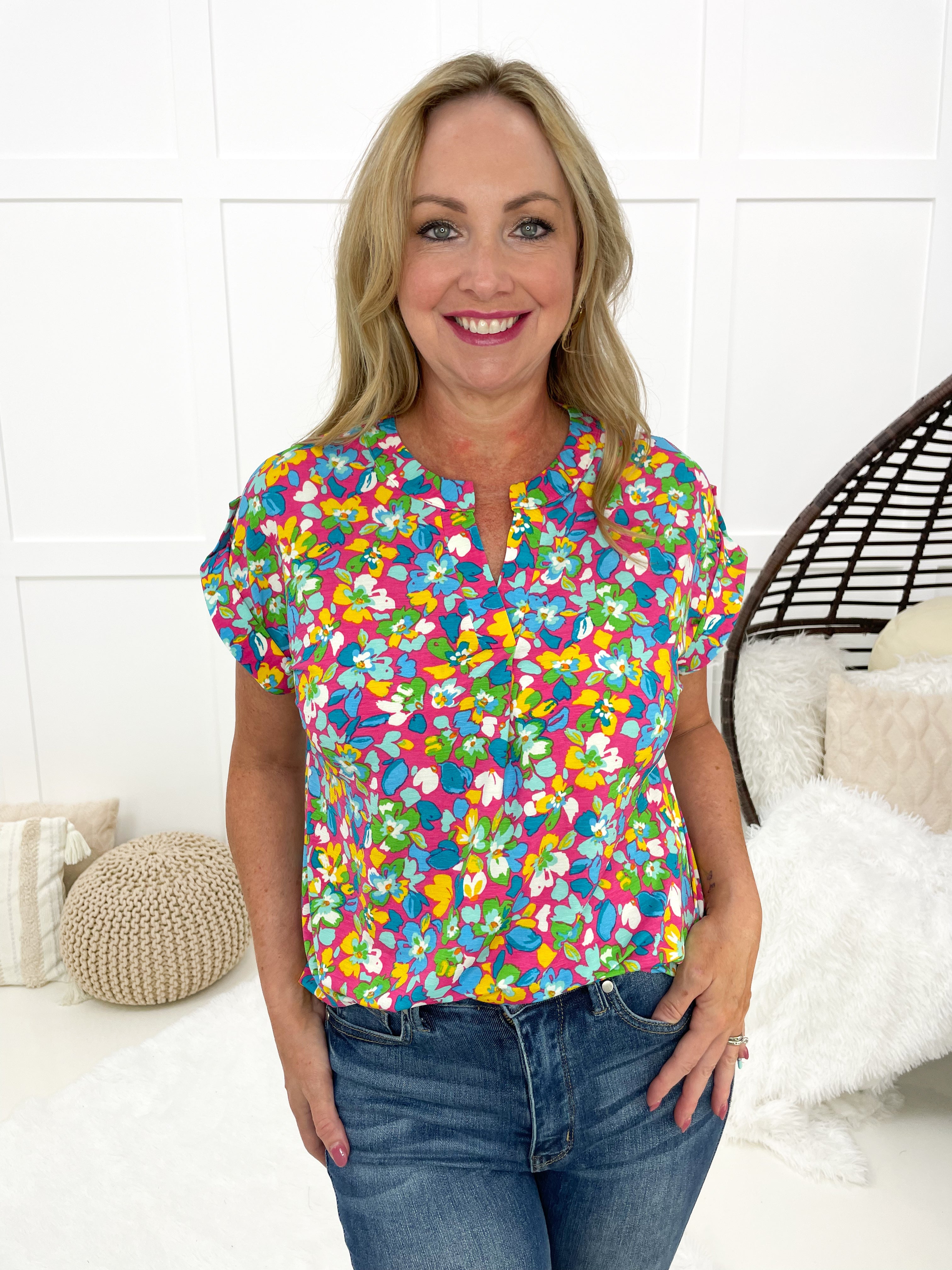 Dear Scarlett Book Club Short Sleeve Lizzy-100 Short Sleeves- Simply Simpson's Boutique is a Women's Online Fashion Boutique Located in Jupiter, Florida