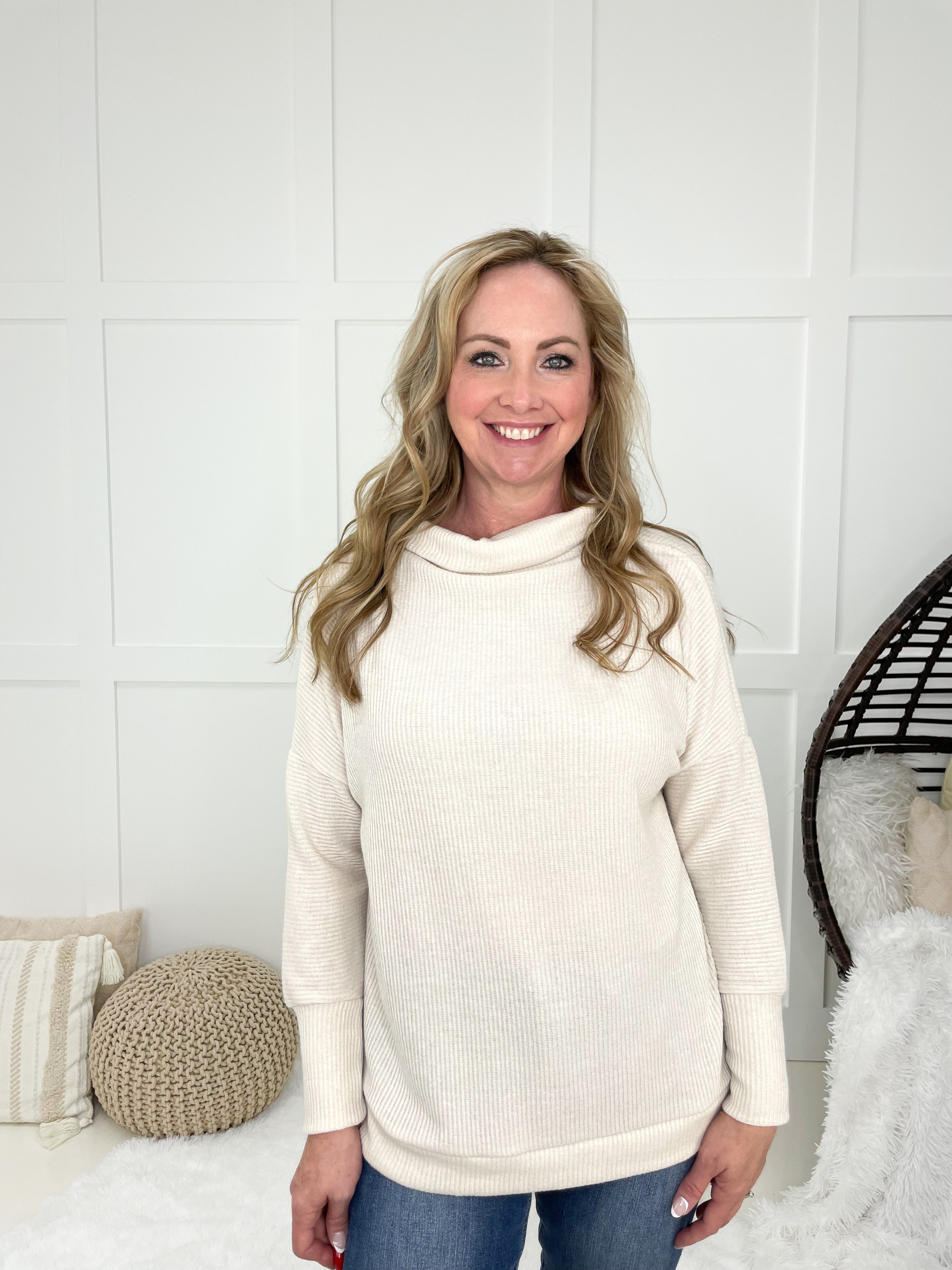 Keep Me Comfy Long Sleeve Top-110 Long Sleeves- Simply Simpson's Boutique is a Women's Online Fashion Boutique Located in Jupiter, Florida