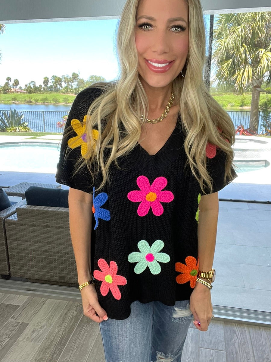 Fresh as a Daisy Knit Top-100 Short Sleeves- Simply Simpson's Boutique is a Women's Online Fashion Boutique Located in Jupiter, Florida