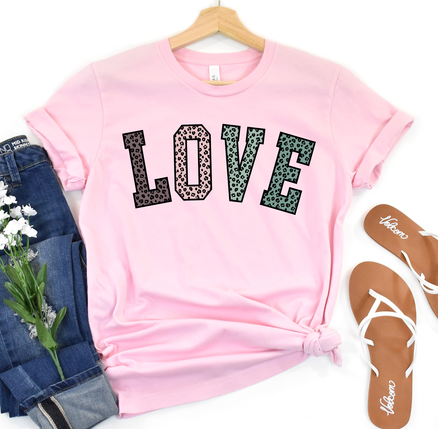 LOVE PINK TEE-Graphic Tee- Simply Simpson's Boutique is a Women's Online Fashion Boutique Located in Jupiter, Florida